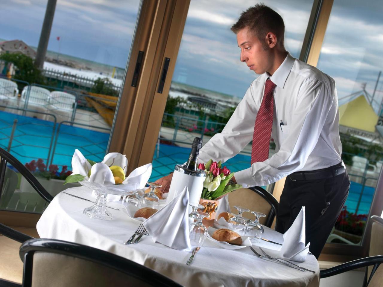 Elizabeth Hotel 4*